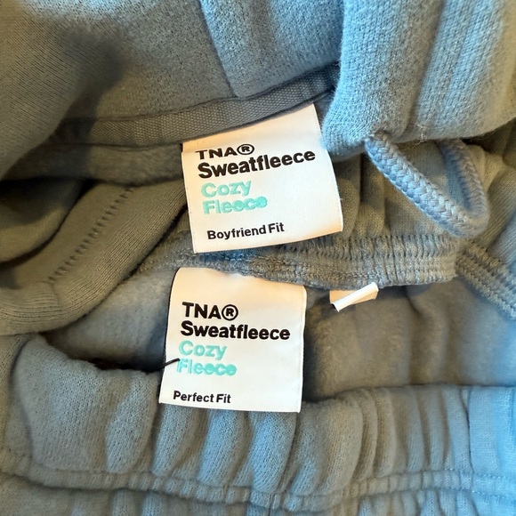 Aritzia Sweat Short Set in Stratus Blue - Picture 2 of 3